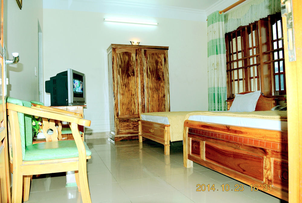 Hoang Ngoc Hotel Dong Khe Sau Экстерьер фото