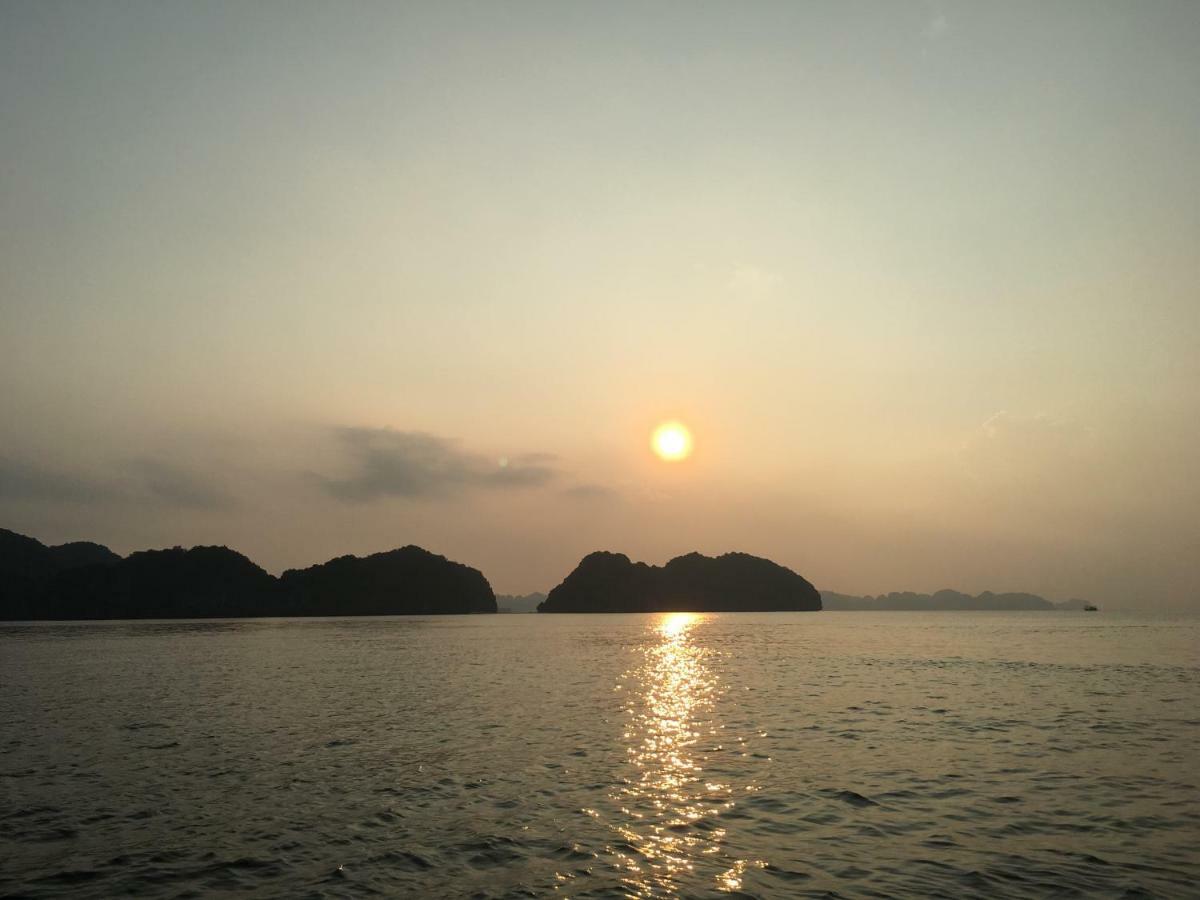 Hoang Ngoc Hotel Dong Khe Sau Экстерьер фото
